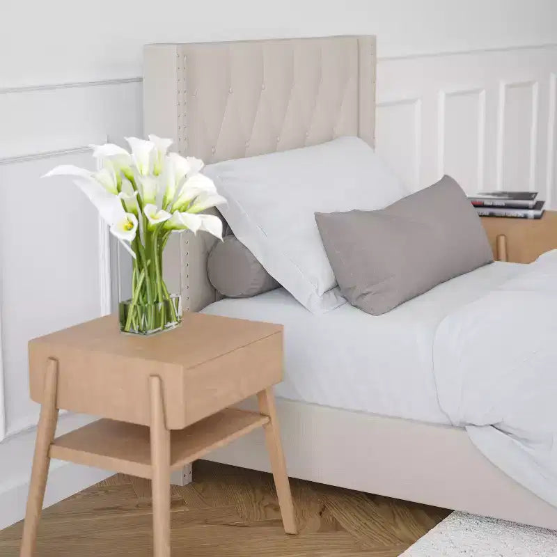 Merrick Lane Upholstered Platform Bed with Button Tufted Headboard